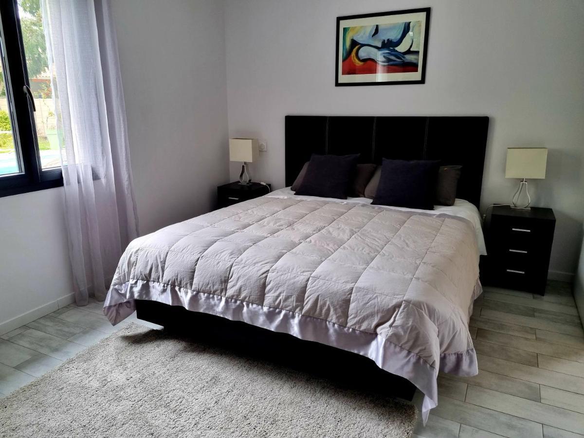 Villa Gena Saint-Médard-dʼEyrans 部屋 写真